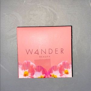 Wander Beauty- Wanderess Eyeshadow in “Bouquet”